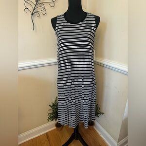 Time & Tru Womens Sleeveless Swing Knit Dress Black White Striped Size L 12-14